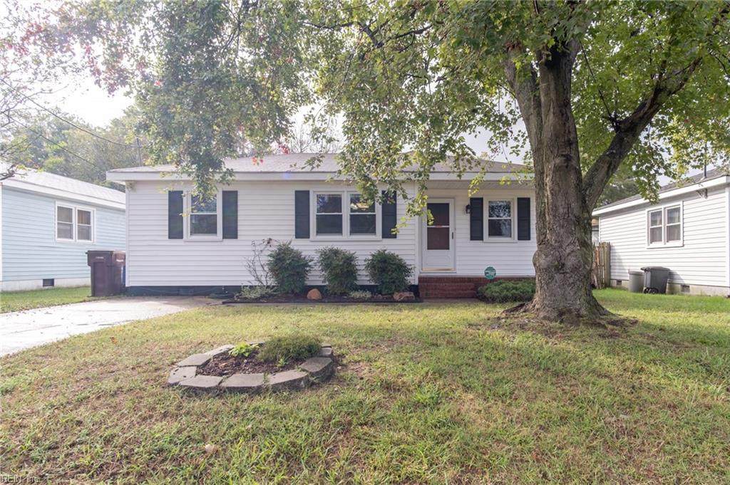 1611 Wood Ave - Photo 1