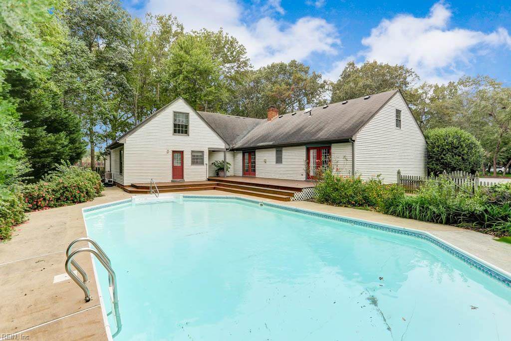 1180 Selwood Dr - Photo 1