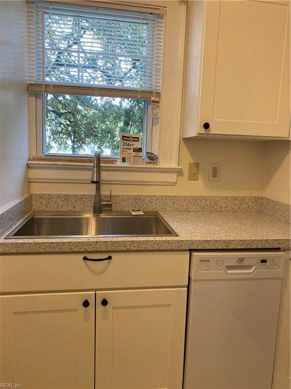 120 76th St - Photo 1