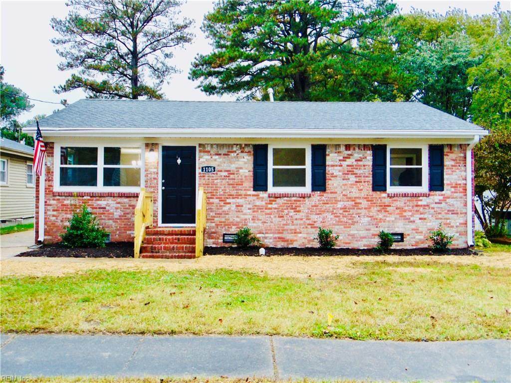 1105 Clarence St - Photo 1