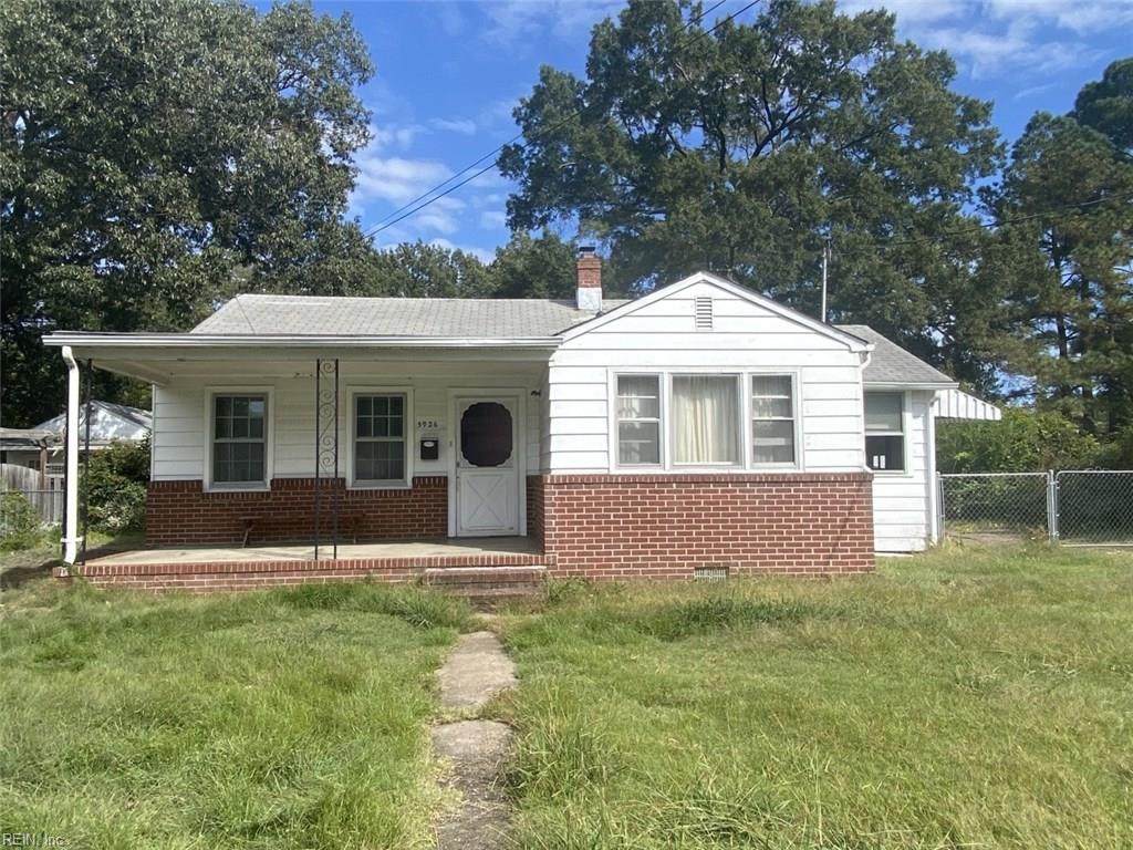 5926 Wickham Ave - Photo 1