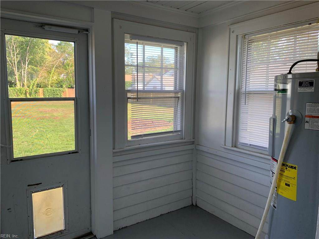412 Celey St - Photo 1