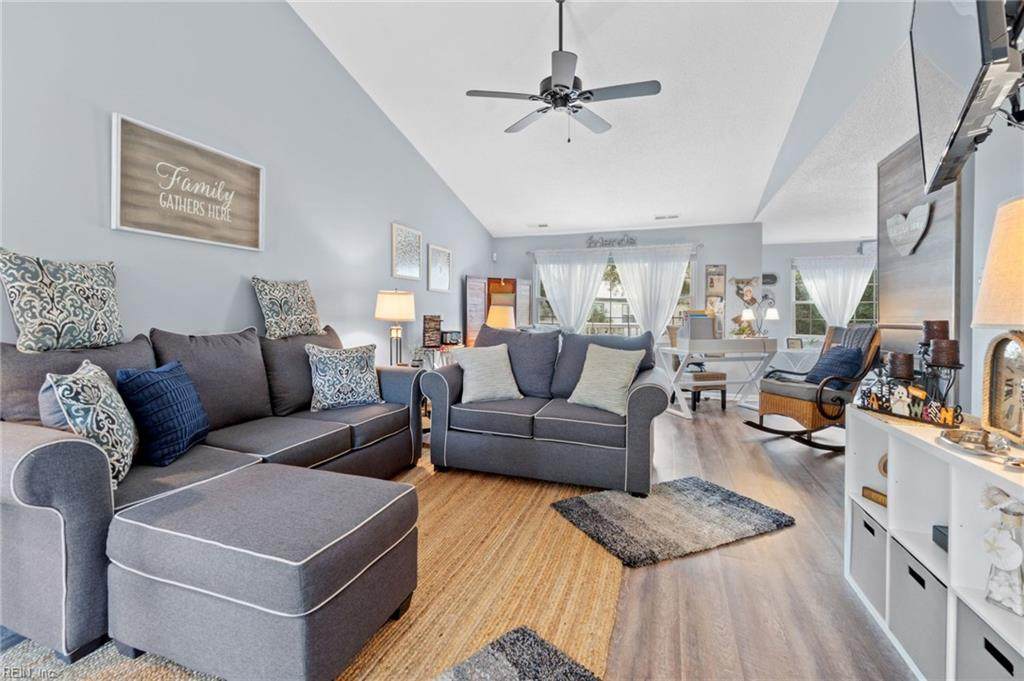 4847 Cypress Point Cir - Photo 1