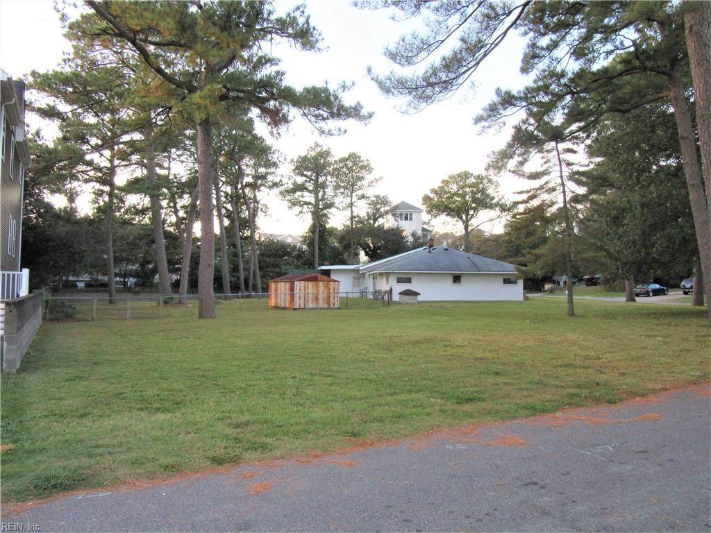 2915 Pretty Lake Ave - Photo 1