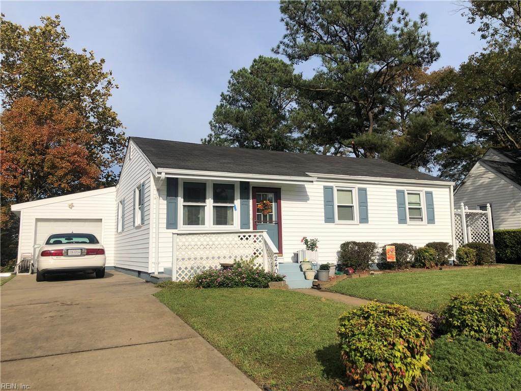 240 Forsythe St - Photo 1