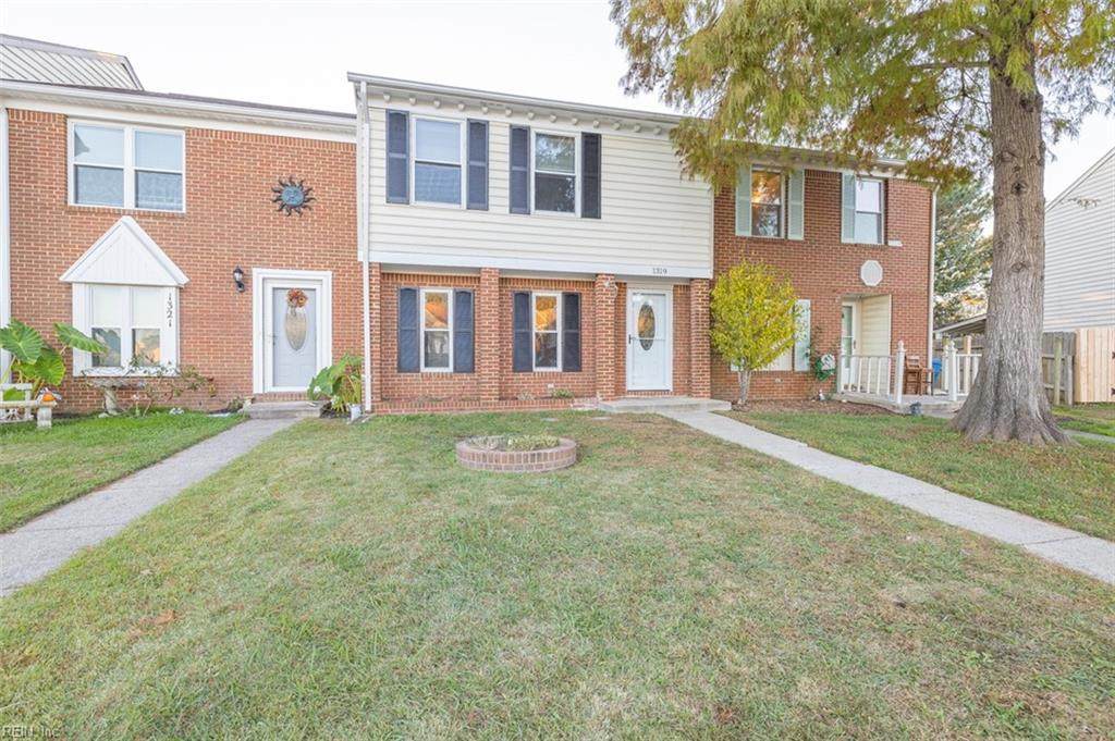 1319 Mikie Ct - Photo 1