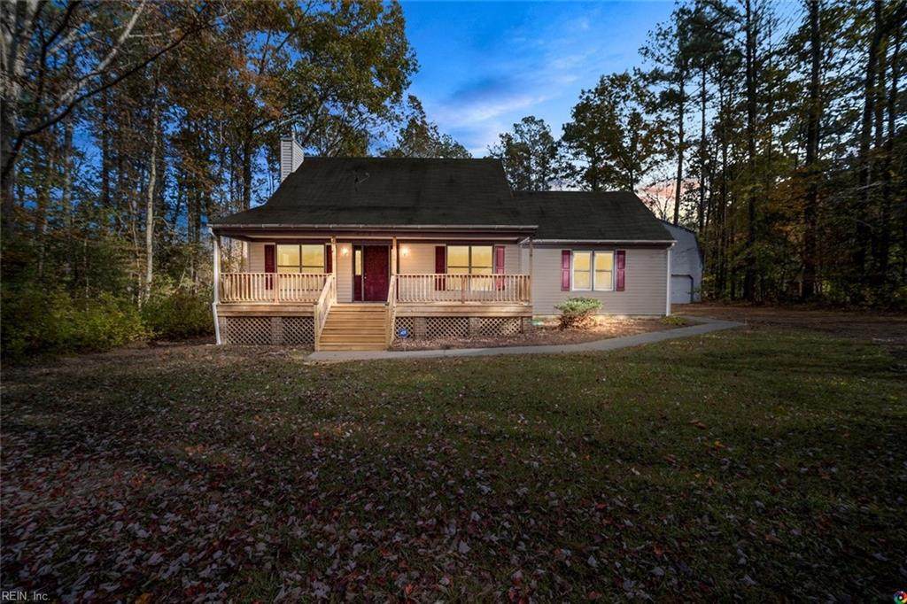 472 Milford Ln - Photo 1