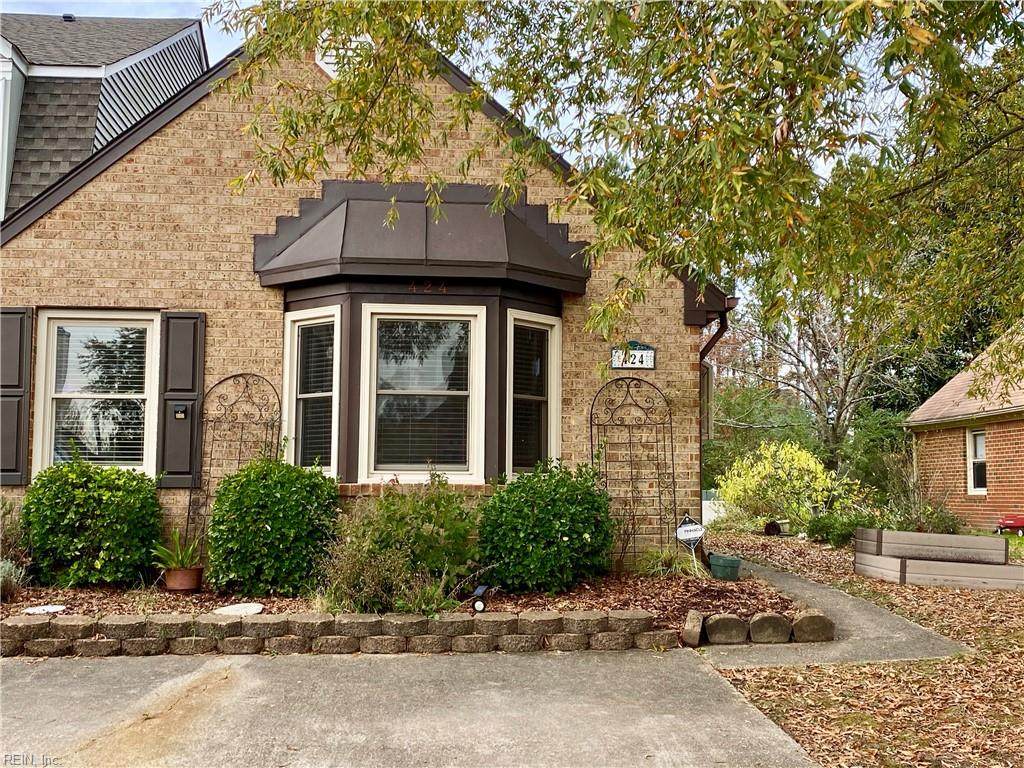 424 San Roman Dr - Photo 1