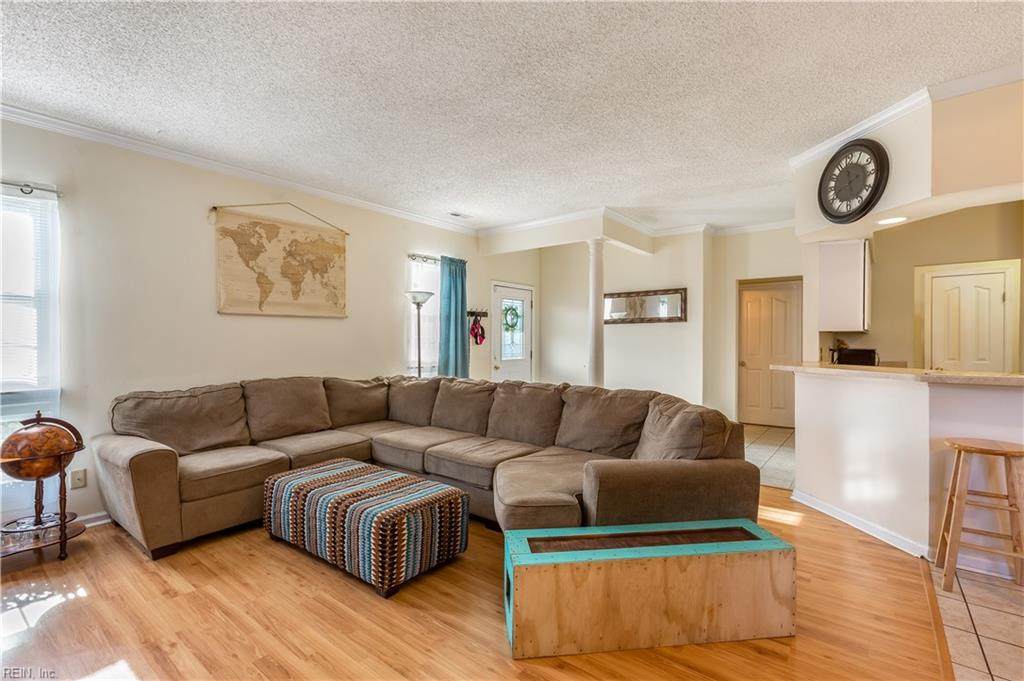 4900 April Ave - Photo 1