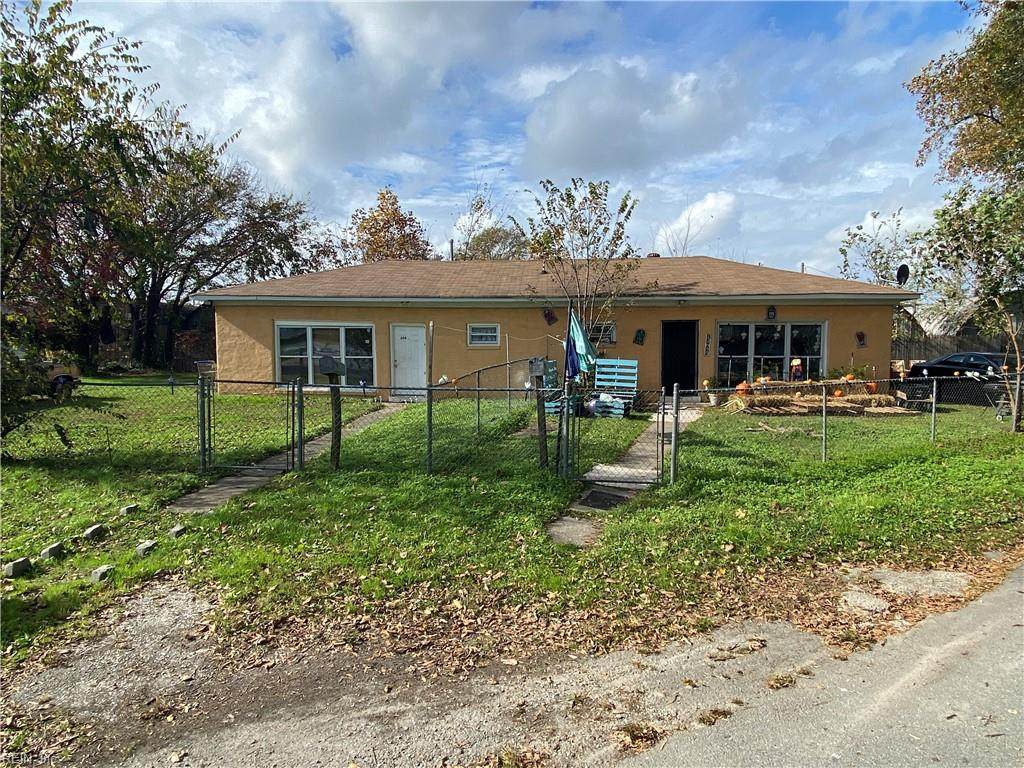 604 Meander Rd - Photo 1