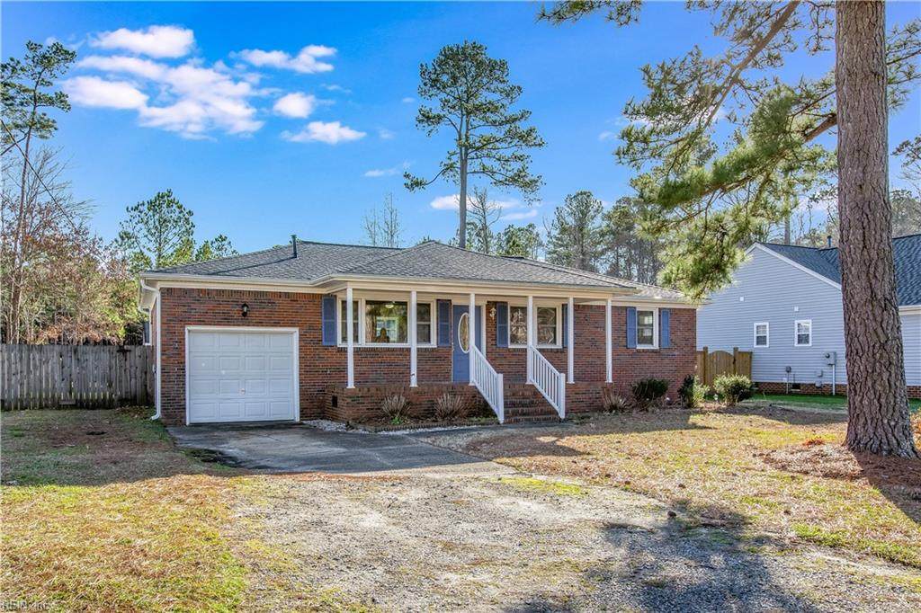 1104 Washington Dr - Photo 1