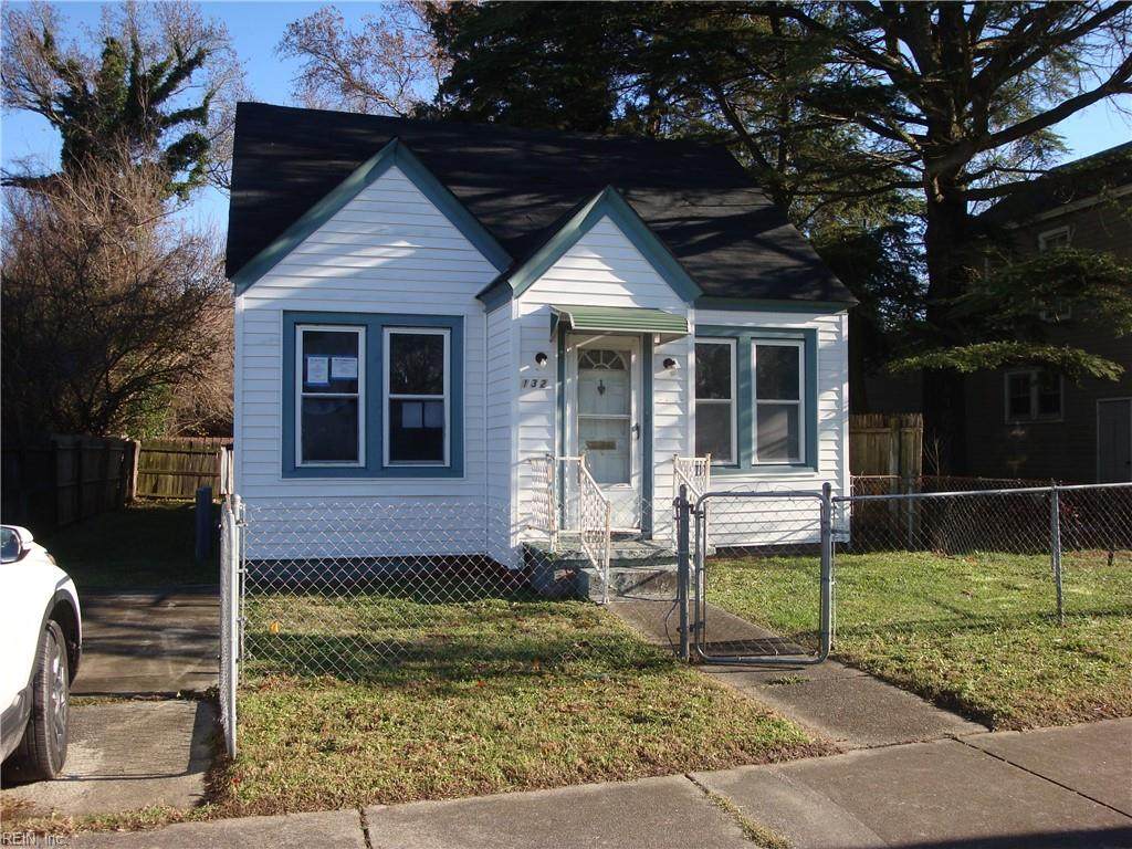 132 Maple Ave - Photo 1