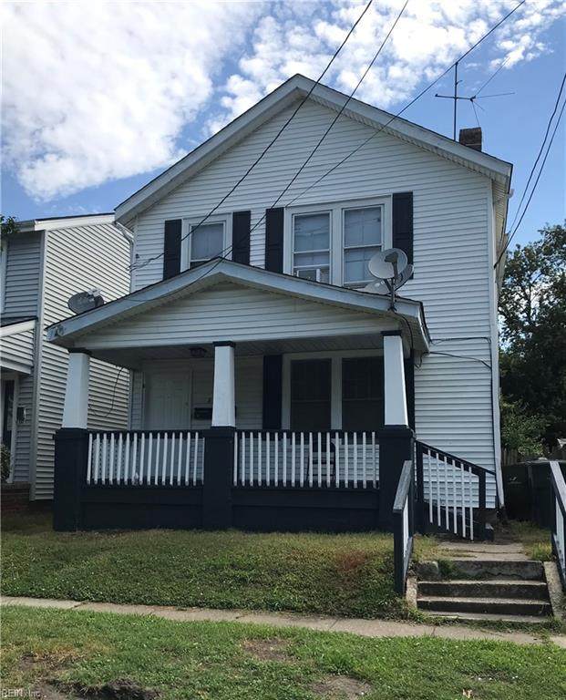 862 Rugby St - Photo 1