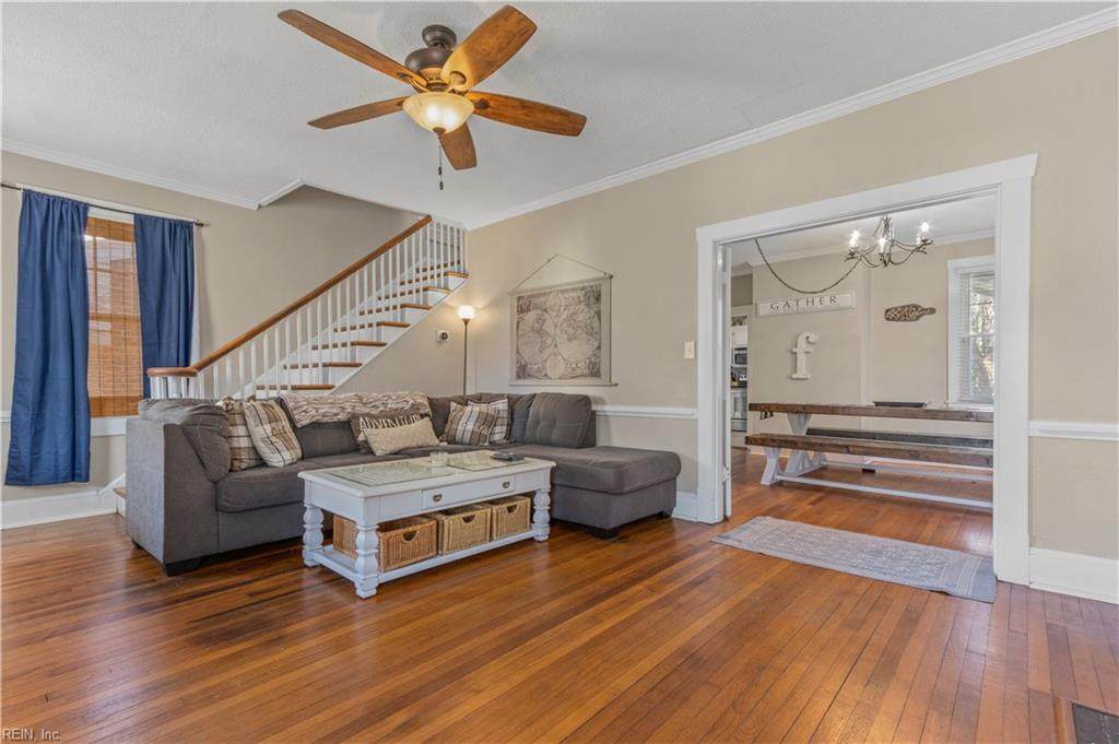 155 Maryland Ave - Photo 1
