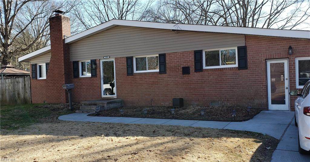 3301 Barcelona Ct - Photo 1