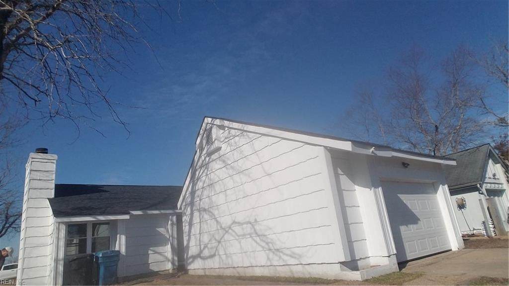 1575 Bridle Creek Blvd - Photo 1