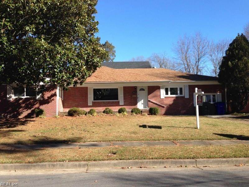 805 Townsend Ct - Photo 1