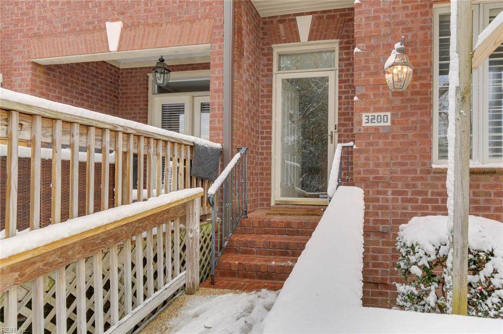 3200 Huntwick Ln - Photo 1
