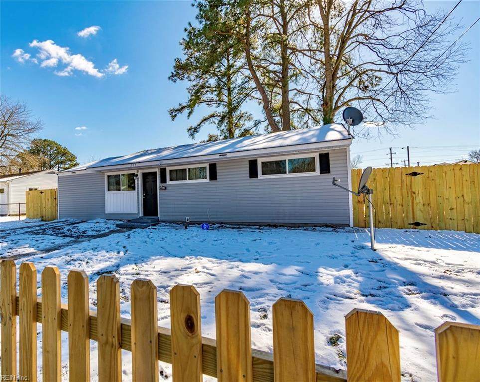 203 York Dr - Photo 1