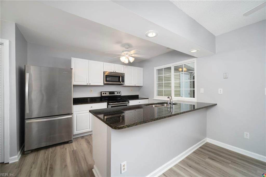 512 Redbird Ct - Photo 1