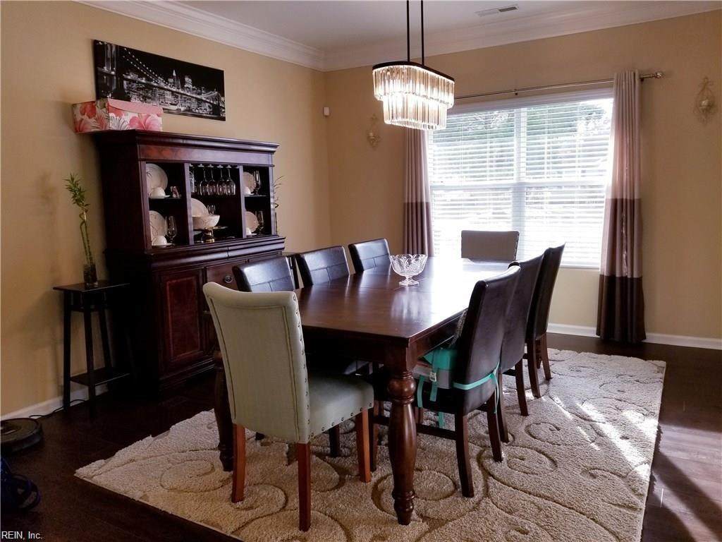 713 Harway Ave - Photo 1