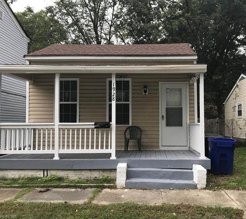 1928 Holladay St - Photo 1