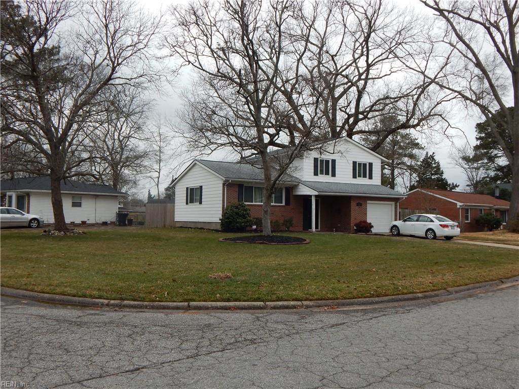 425 Pelican Ln - Photo 1