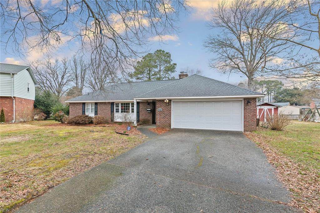 502 Elizabeth Lake Dr - Photo 1