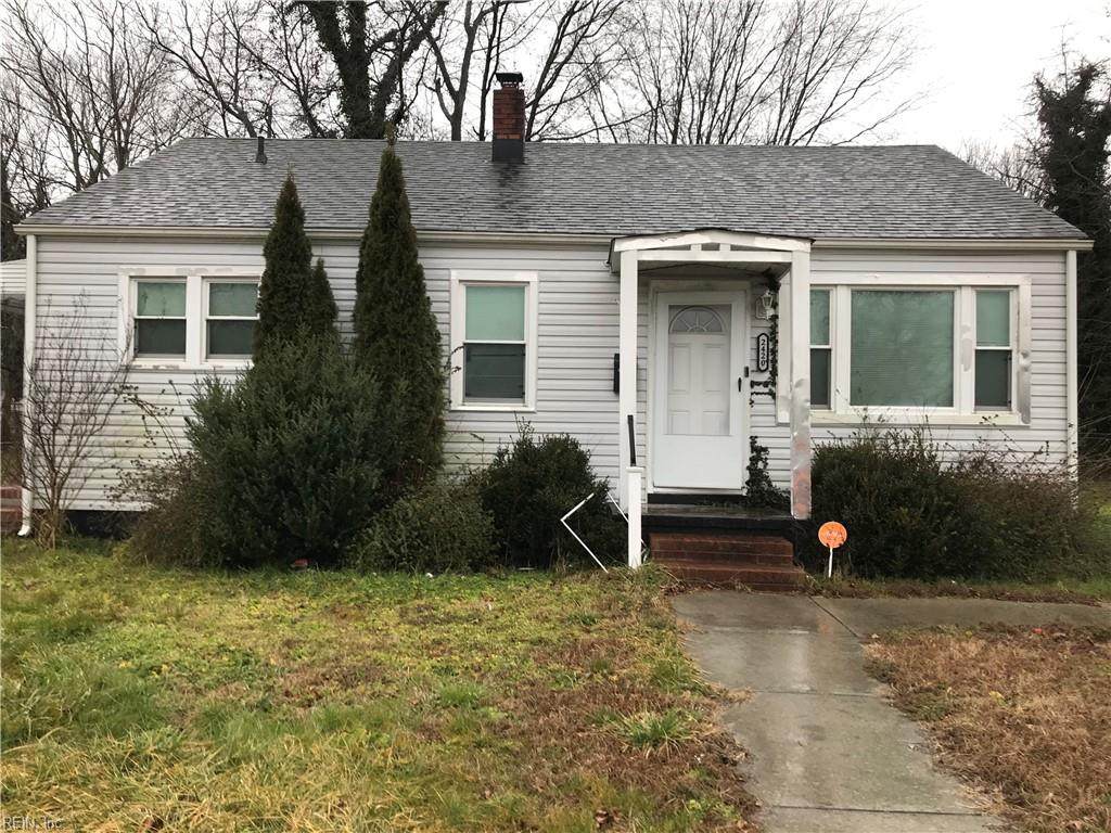 2420 Graham St - Photo 1