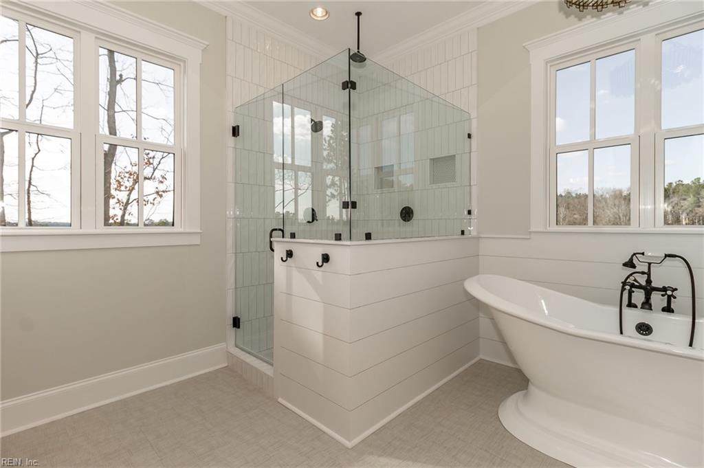 512 Delaware Ave - Photo 1