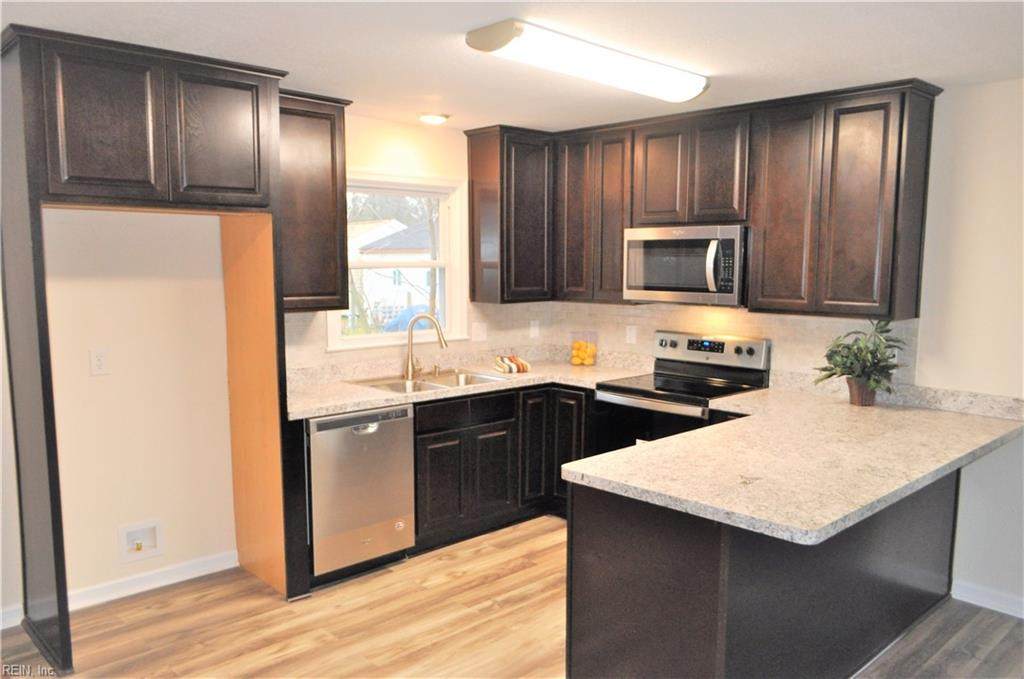 1419 Holt Dr - Photo 1