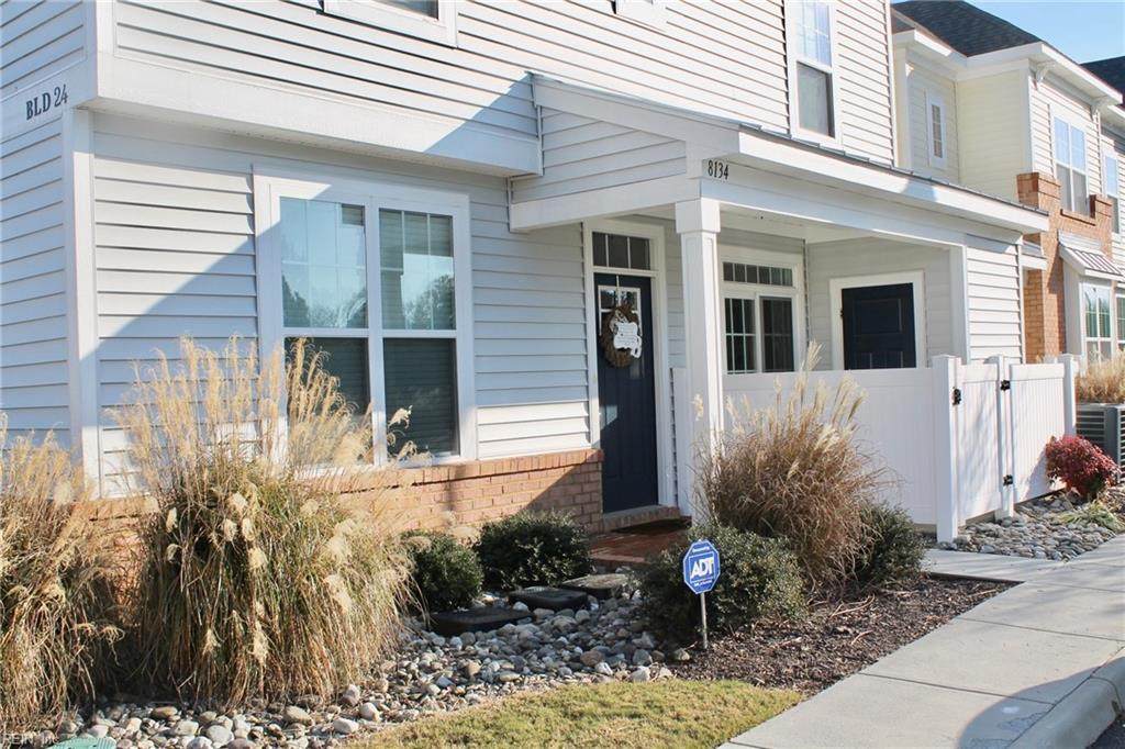 8134 Captains Way - Photo 1