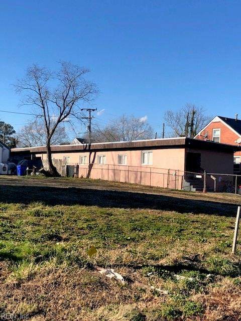 2224 Marshall Ave - Photo 1