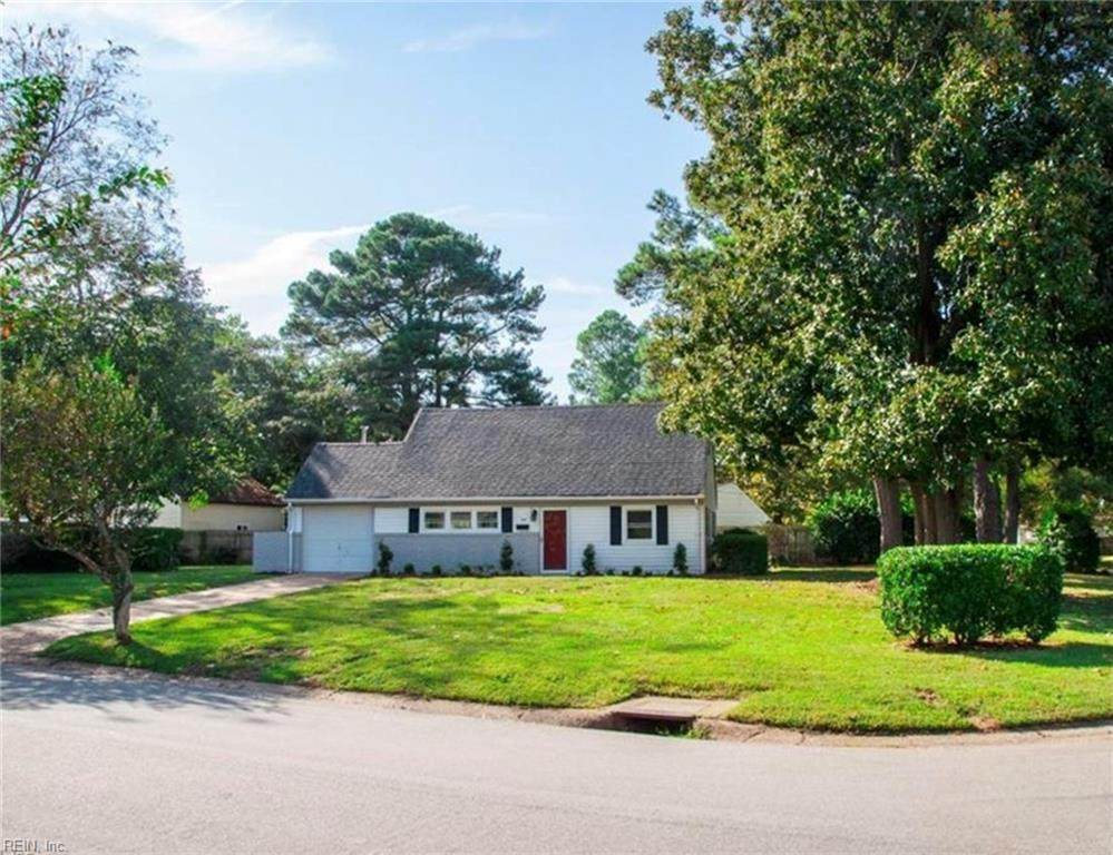 739 Round Bay Rd - Photo 1