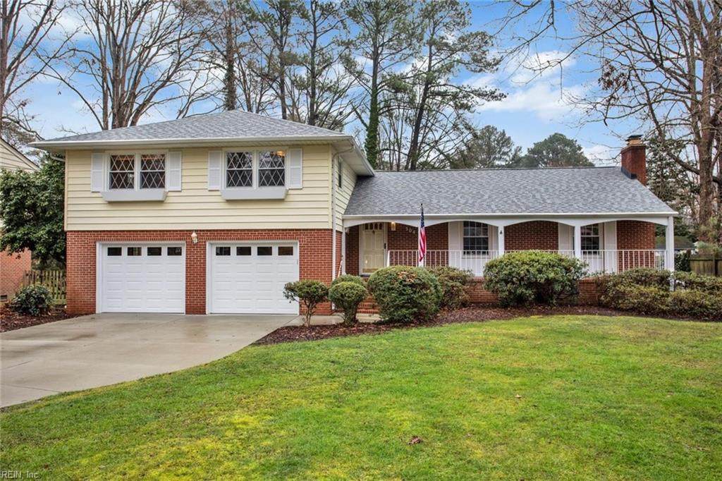 304 Parkway Dr - Photo 1