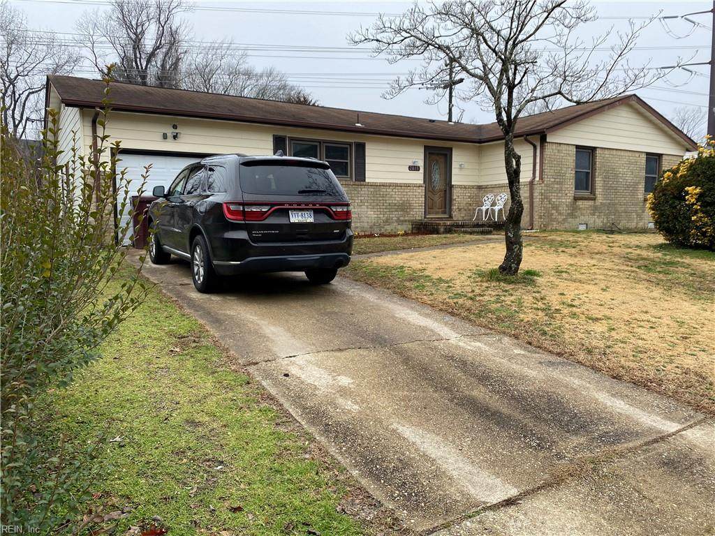 2813 Candlewood Cir - Photo 1