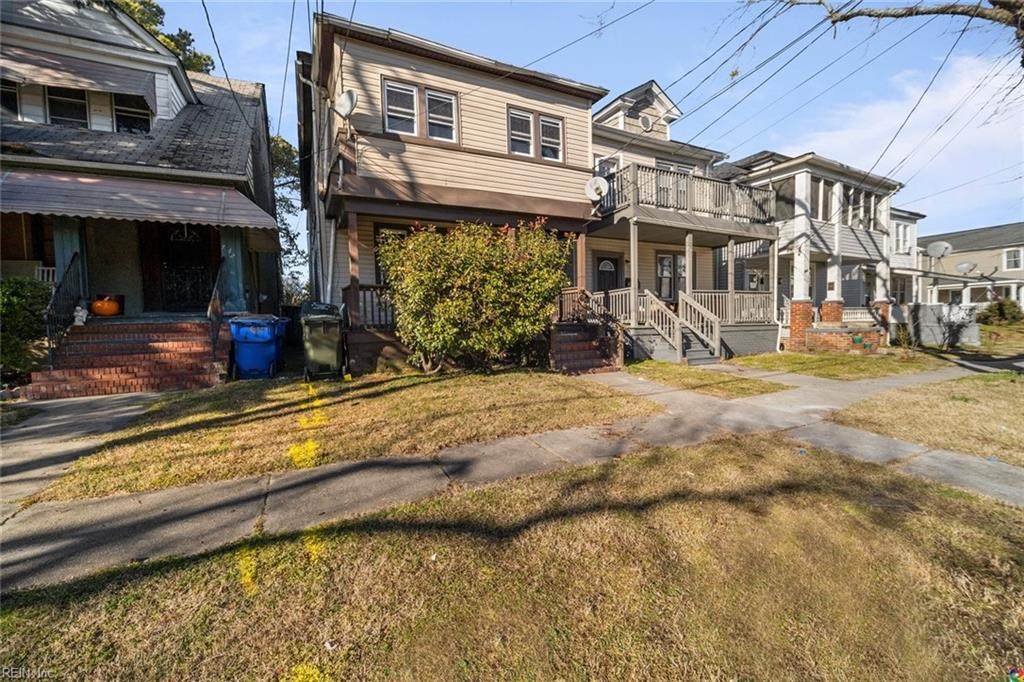744 28th St - Photo 1