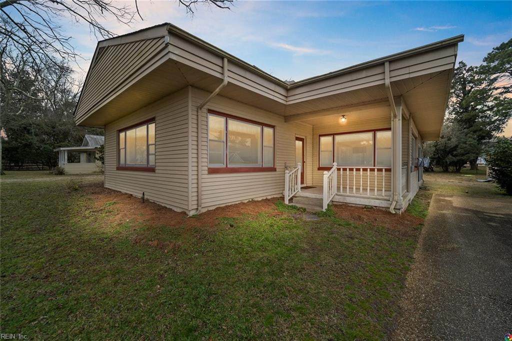 18281 Morgarts Beach Ln - Photo 1