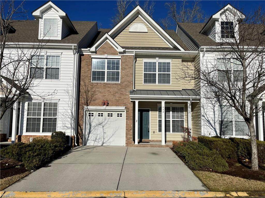 944 Lambourne Ln - Photo 1