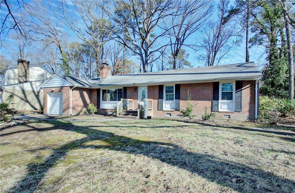439 Winterhaven Dr - Photo 1