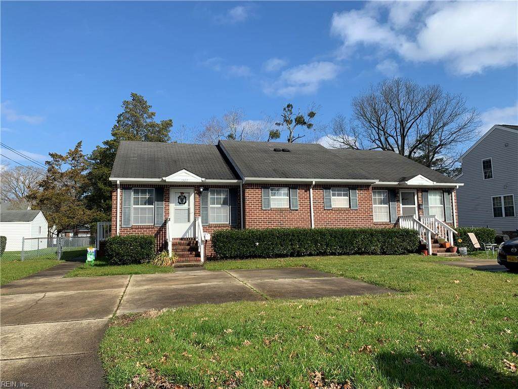1562 Indiana Ave - Photo 1