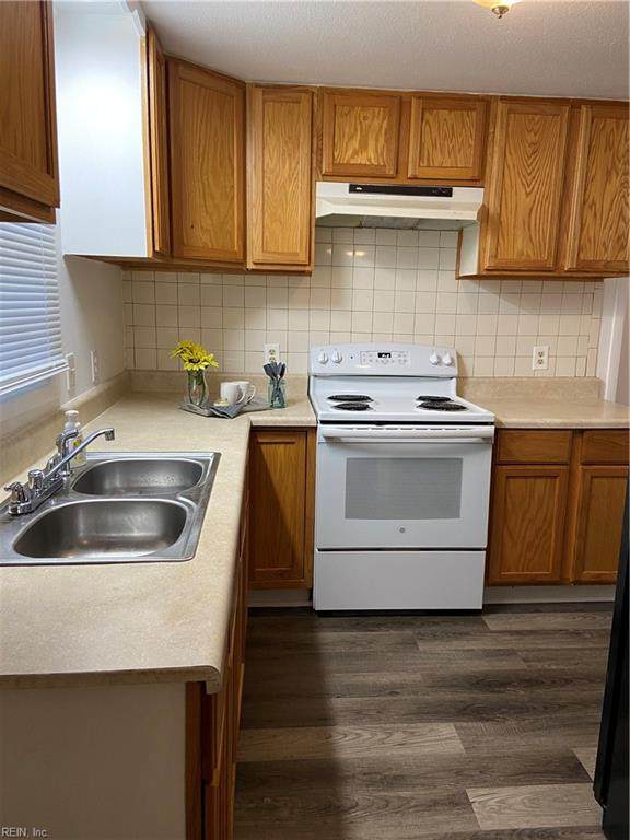 311 Leigh Rd - Photo 1