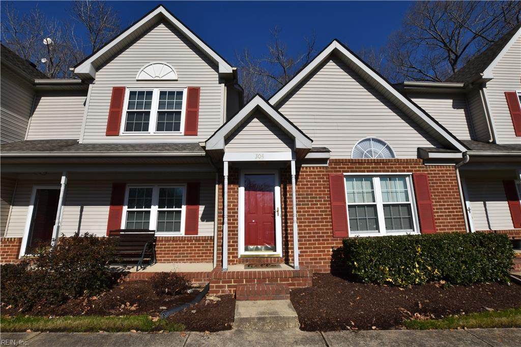 304 Hill Ln - Photo 1
