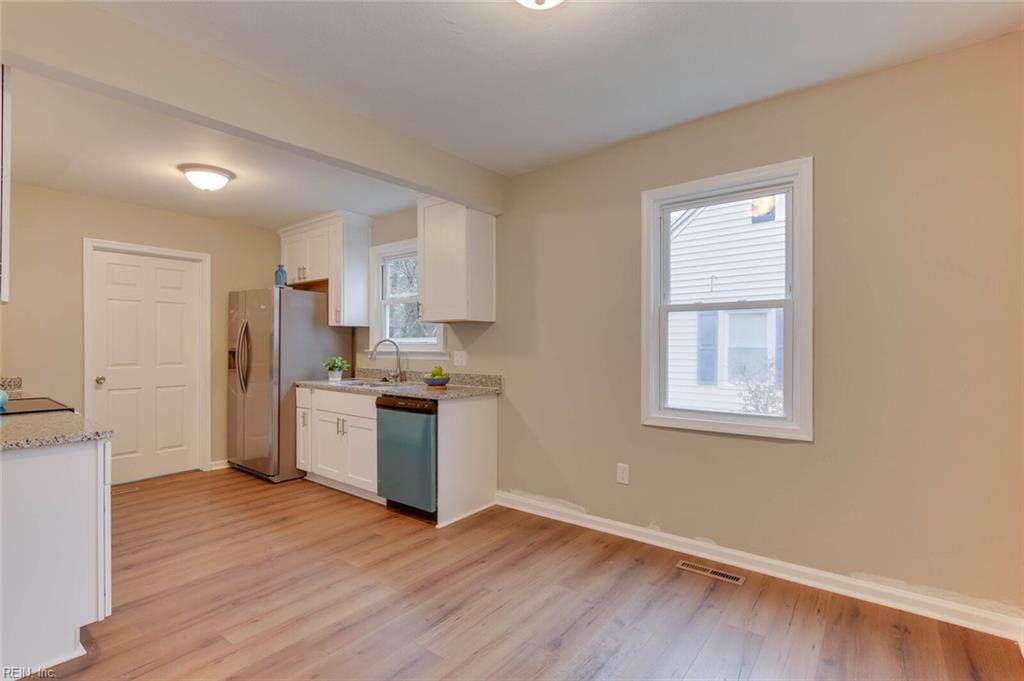 6 Algonquin St - Photo 1