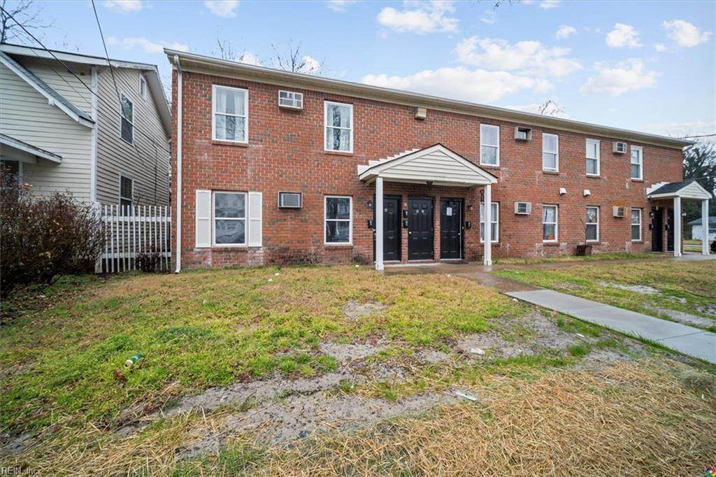 1004 37th St - Photo 1
