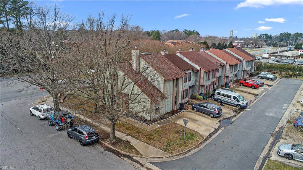 1415 Woodscape Ln - Photo 1