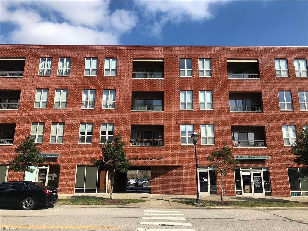 230 Nat Turner Blvd - Photo 1