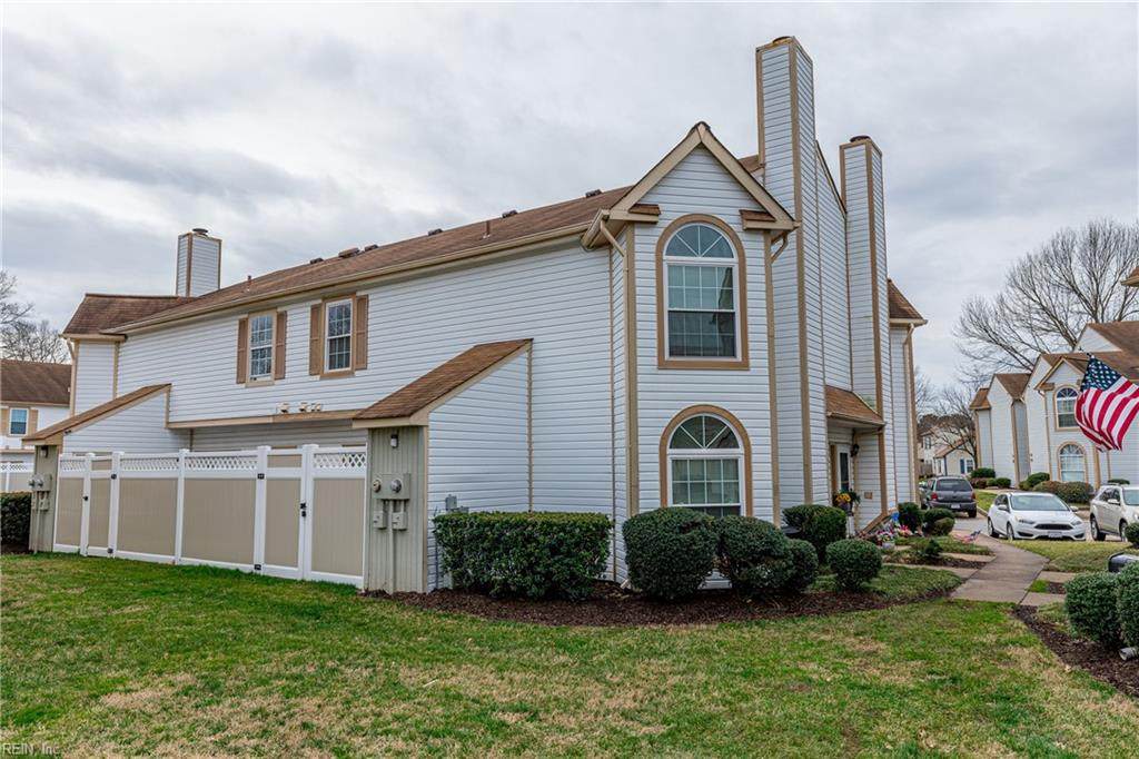 739 Harbor Springs Trl - Photo 1