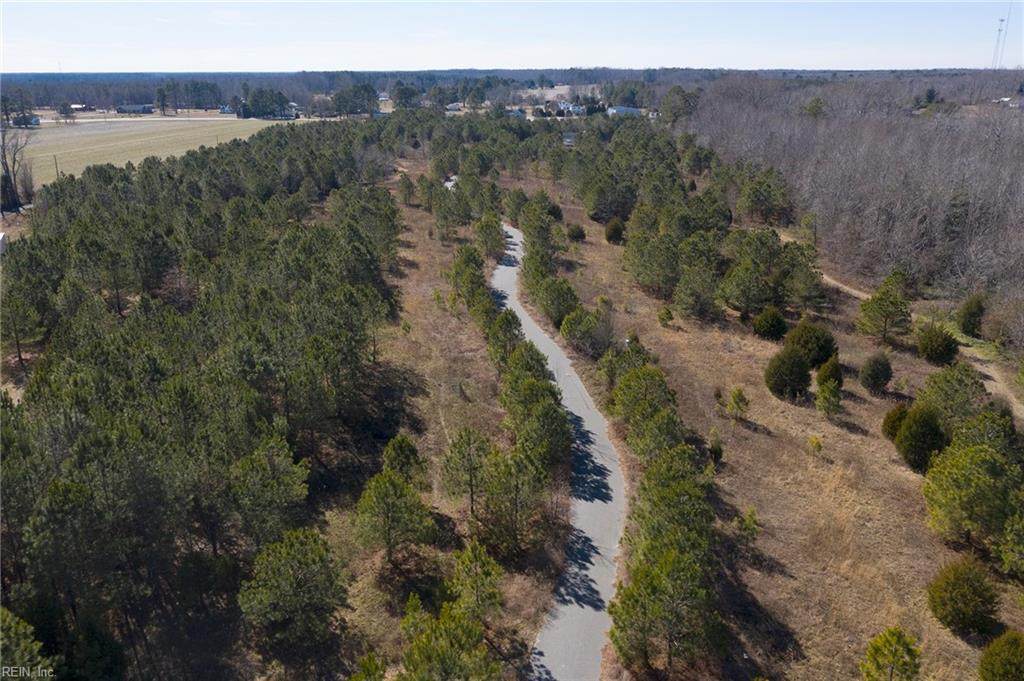 201 Courtney Ln - Photo 1