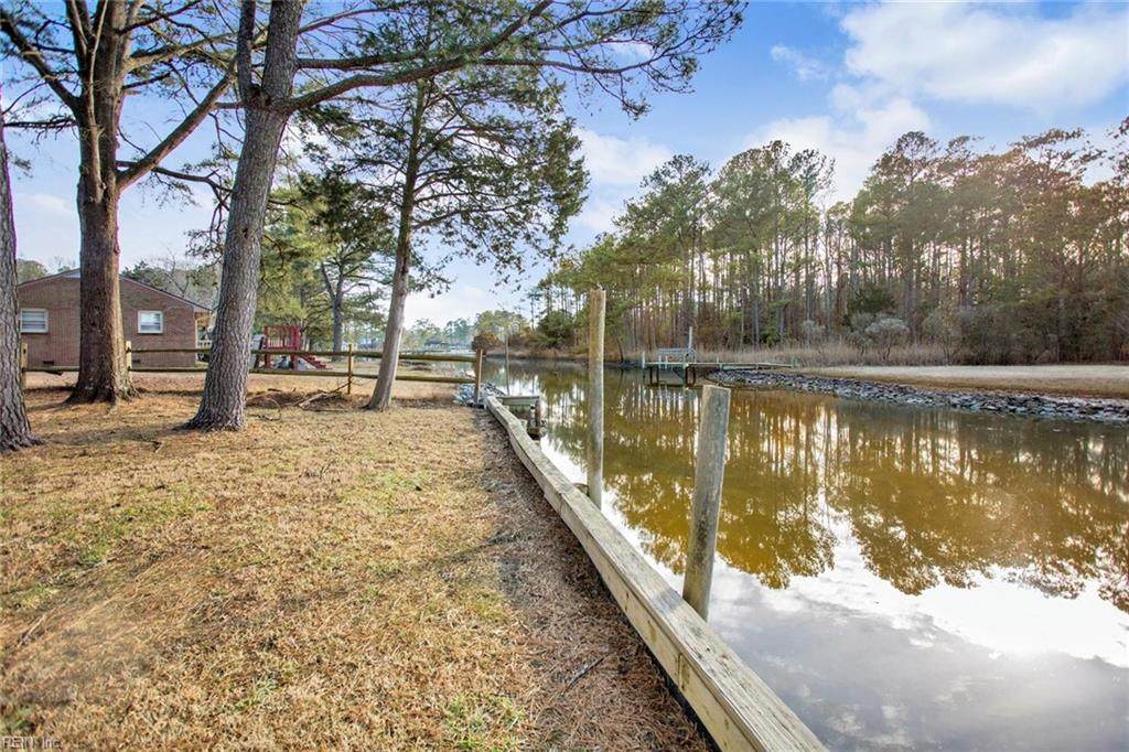 124 Kenneth Dr - Photo 1